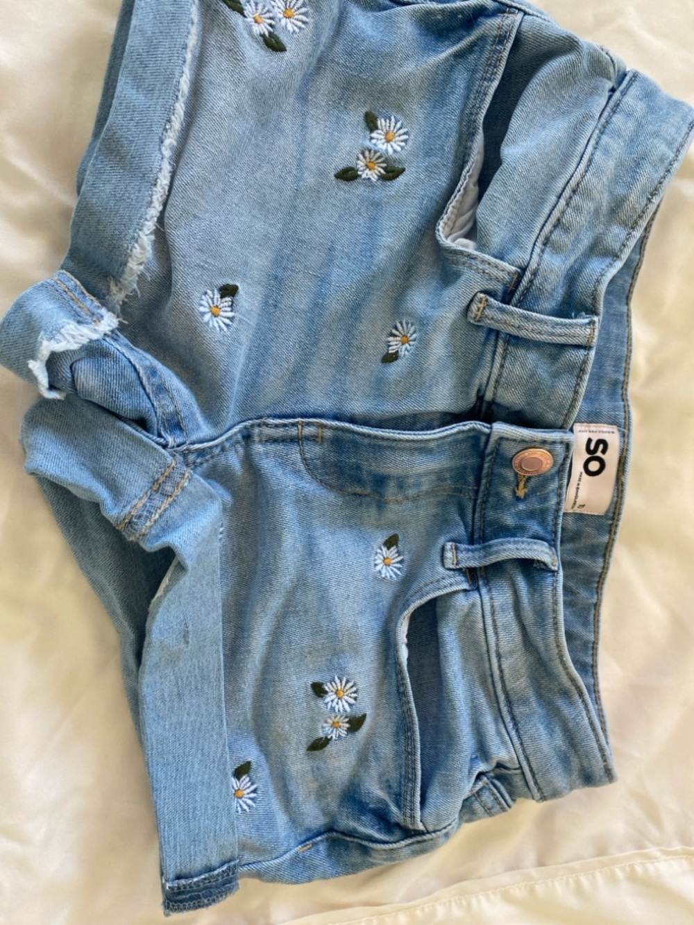 SO Light Blue Daisy-Embroidered Denim Shorts